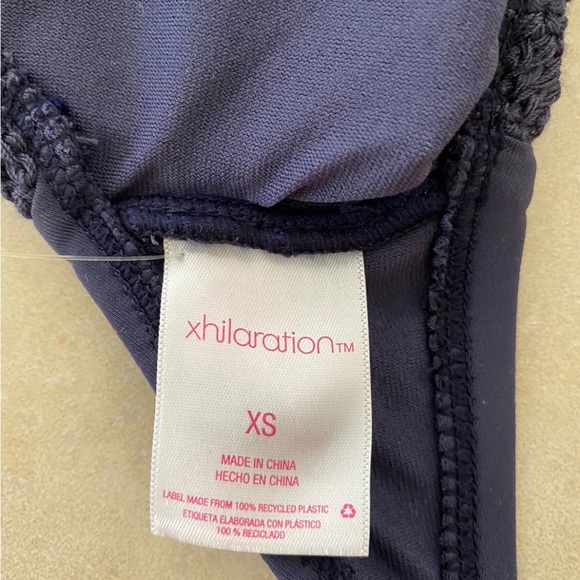 Xhilaration Navy Blue/ Pink Knit Adj. Swim Suit Top Womens Junior XS - NWT - Picture 5 of 7